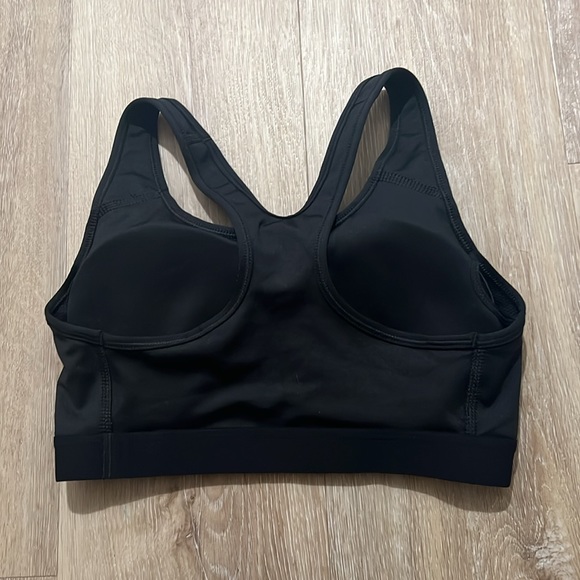 Nike padded sports bra - Picture 2 of 2